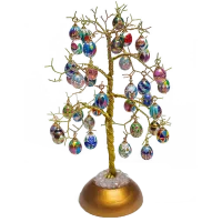 Дерево с кулонами